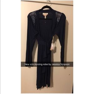 New nursing robe